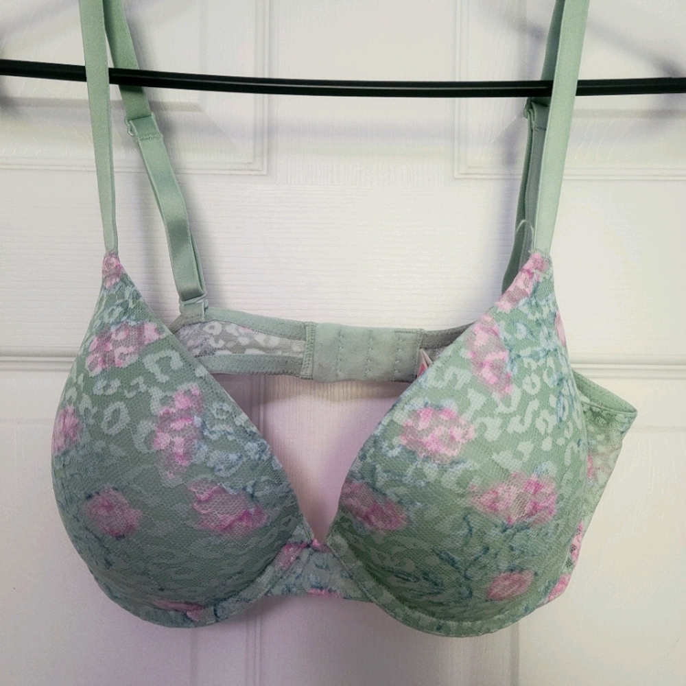 PINK Pushup Bra
